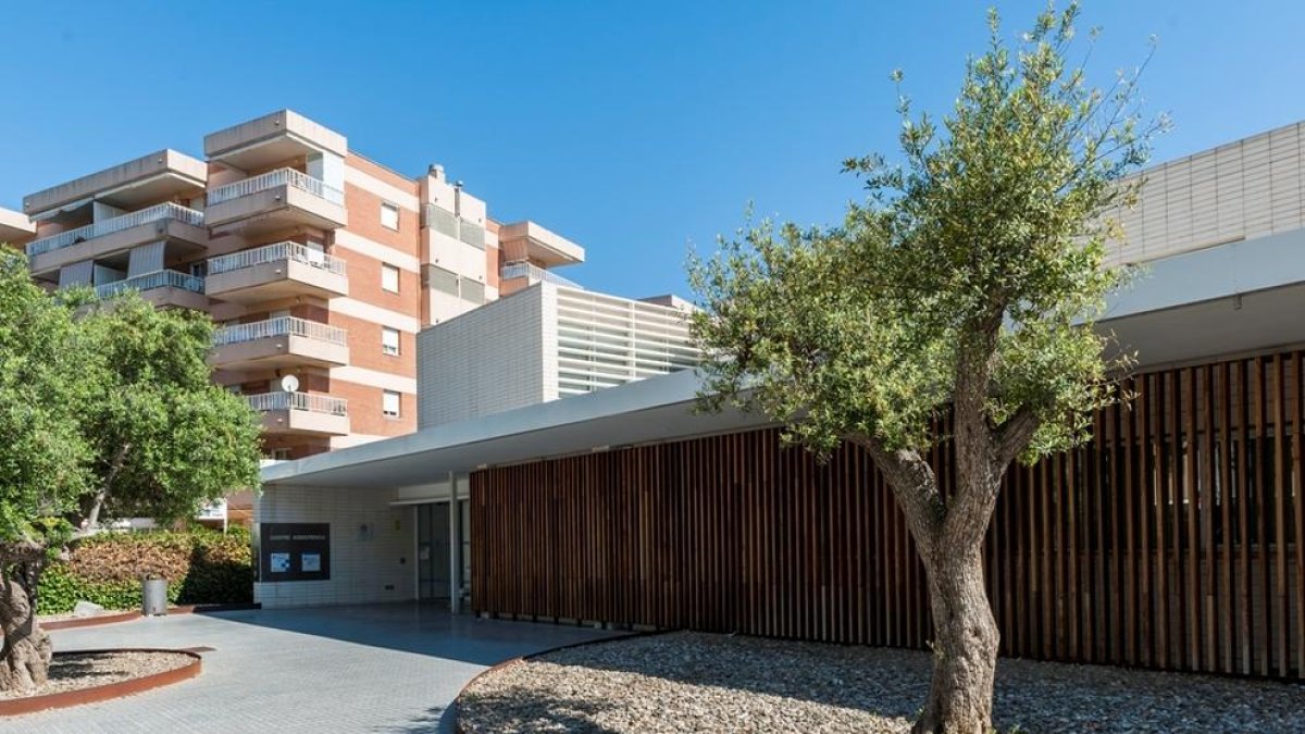 El CAR de Salou inicia l'administració d'una nova vacuna contra l'Herpes Zòster