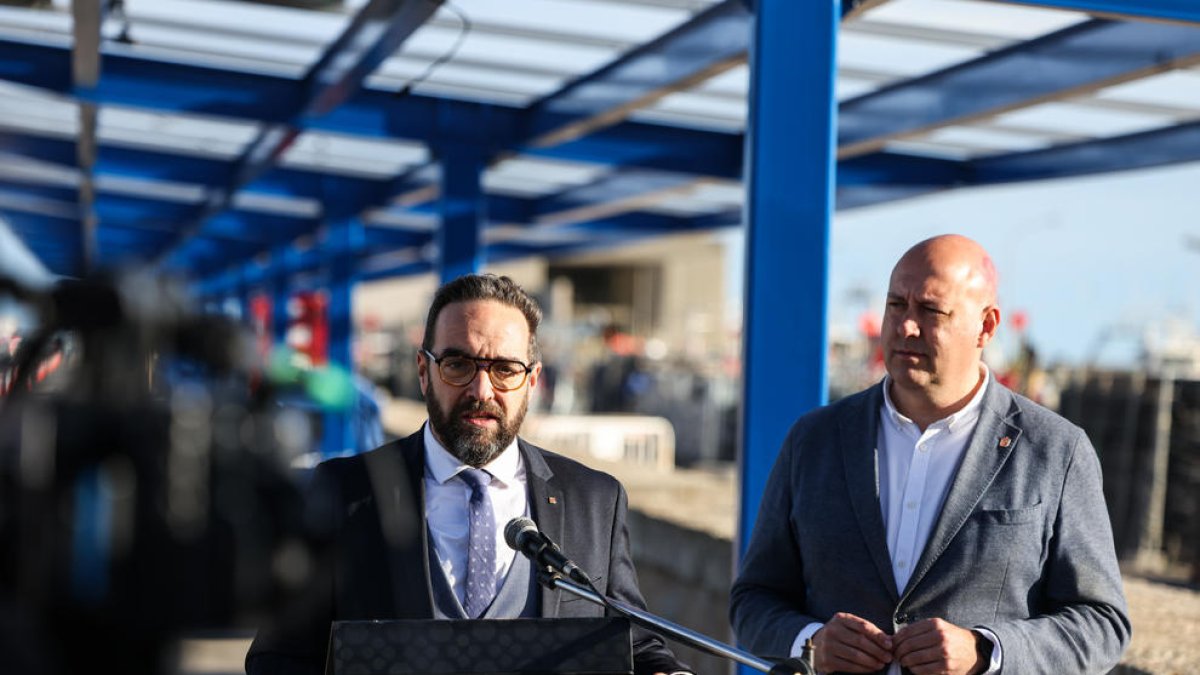 El Govern instal·la una horta solar de 900 panells fotovoltaics al Port de la Ràpita.