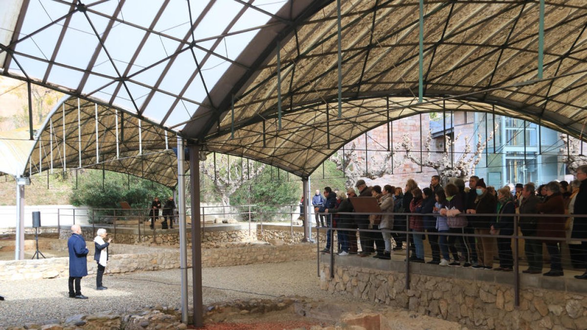 Una comida funeraria paleocristiana y una lectura dramatizada empiezan el centenario del hallazgo de la Necròpolis en Tàrraco
