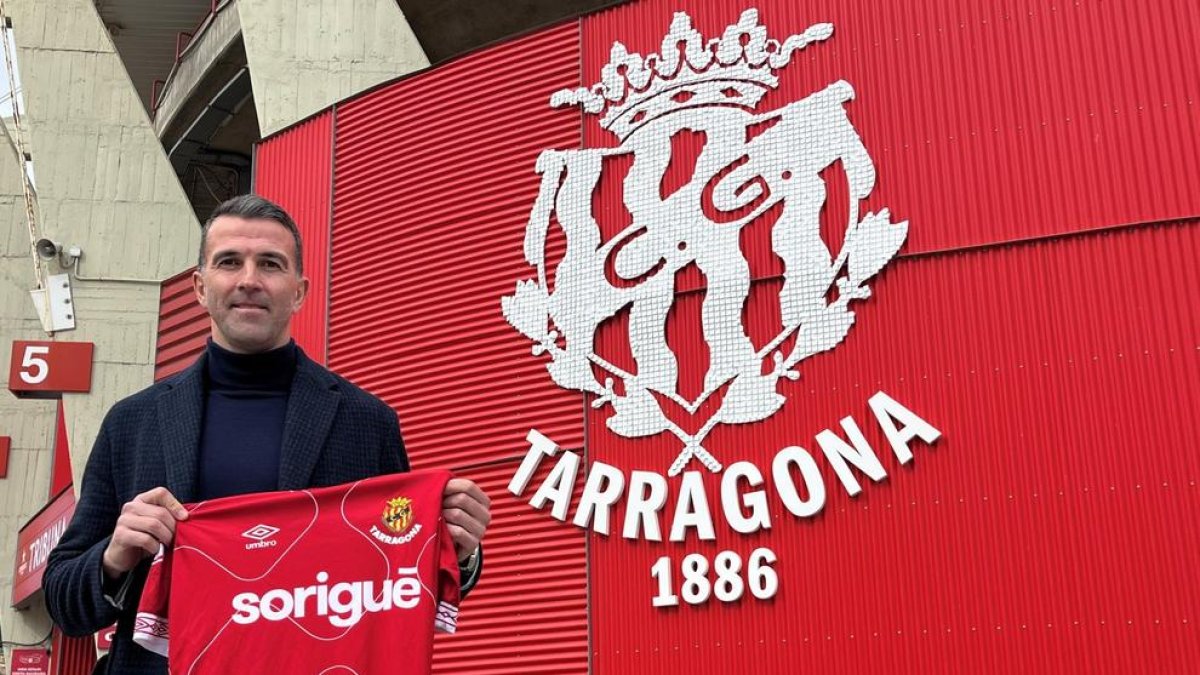 Manolo Martínez completa el cos tècnic del Nàstic