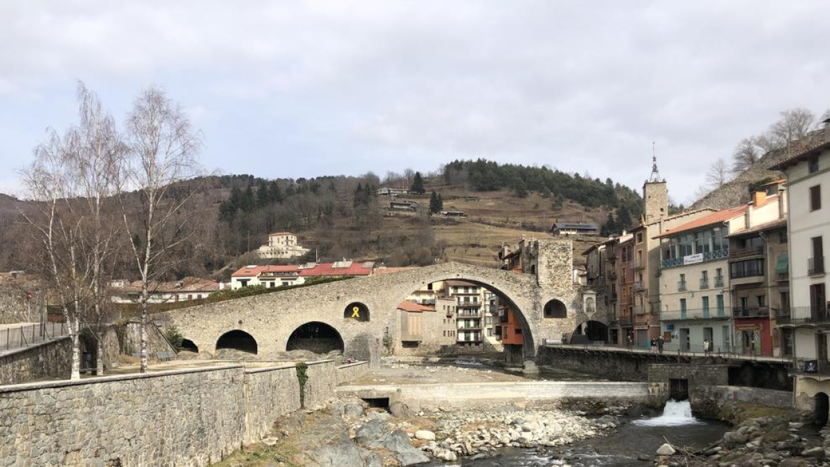 Visita cultural a Camprodon y esquí de montaña en Vallter