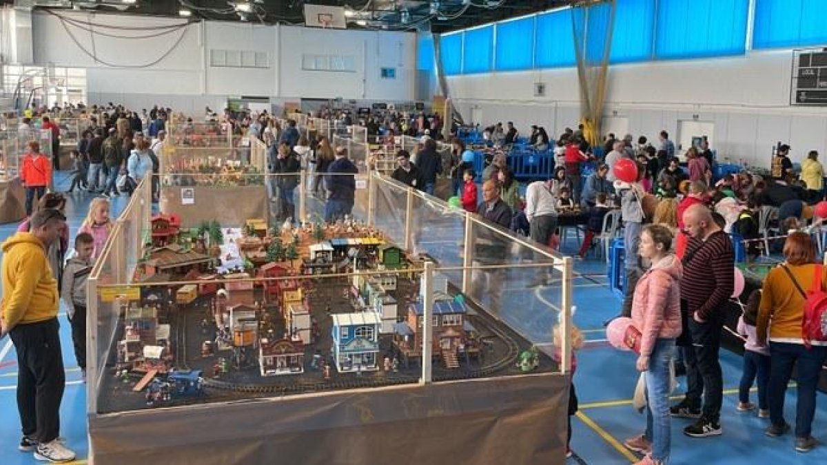 Unes 5.000 persones visiten l'Hospi Brick & Click