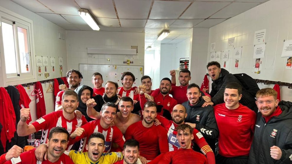 La UE Valls aprofita l'ensopegada del Reus i es corona com a nou líder