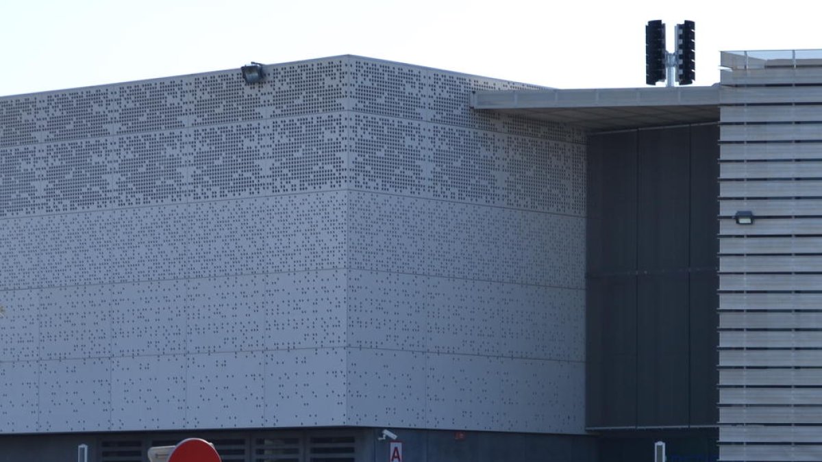 Instal·len dues sirenes a Reus per avisar en cas d'accident químic