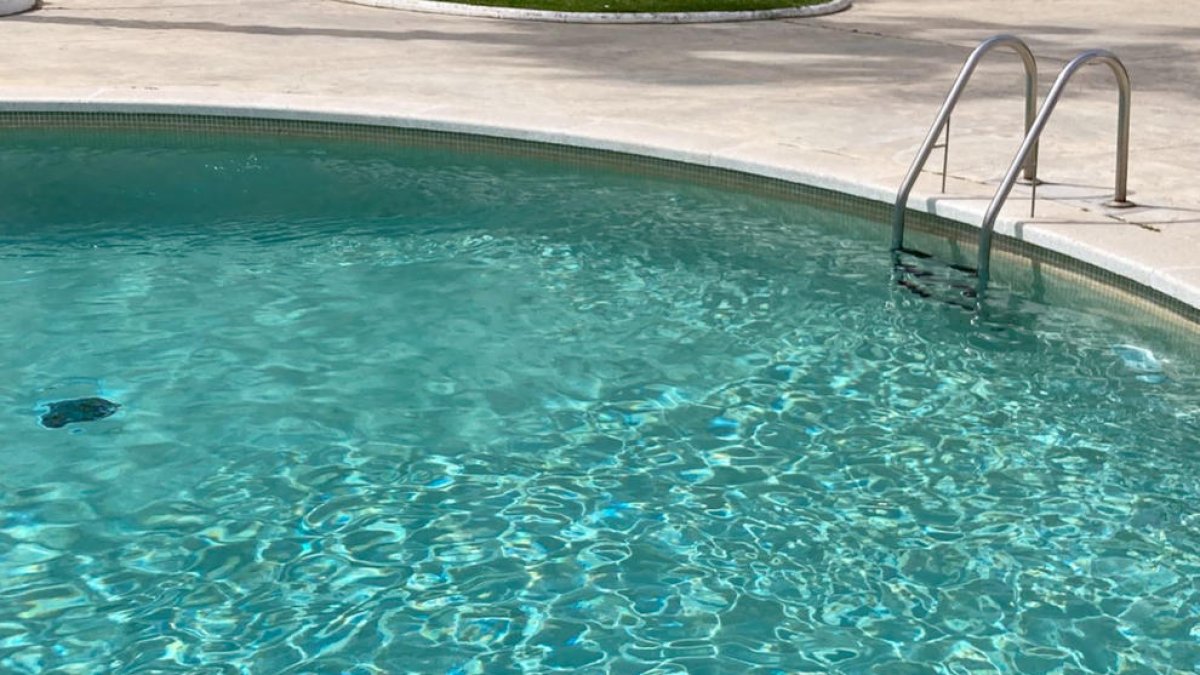 Roda de Berà prohíbe el llenado de piscinas privadas a causa de la sequía