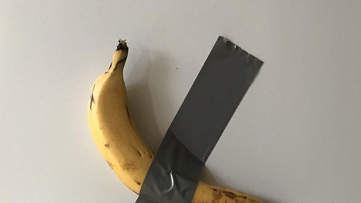 Un estudiante se come una obra de arte valorada en 120.000 dólares