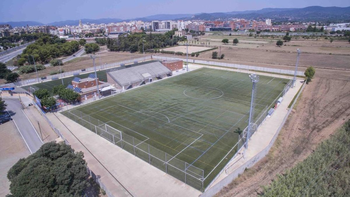 Reus licita la reforma del alumbrado deportivo del campo de fútbol del Reddis