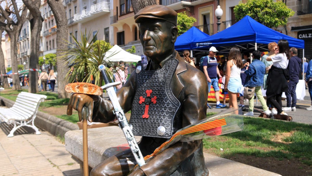 El 'Avi Virgili' también celebra Sant Jordi