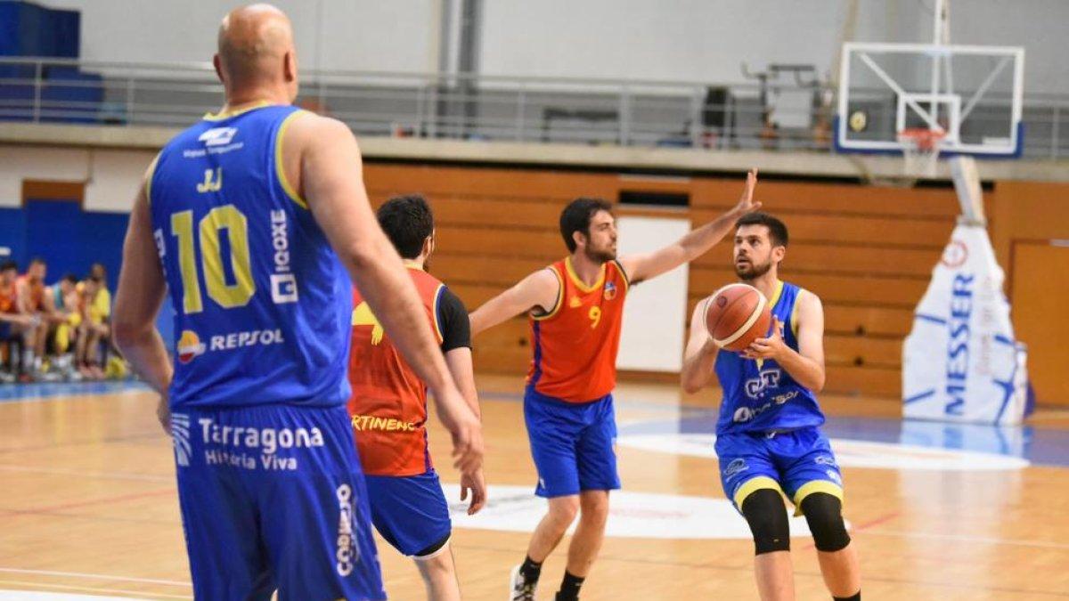 El CBT jugará la fase de ascenso a LEB Plata por la renuncia del Barça B