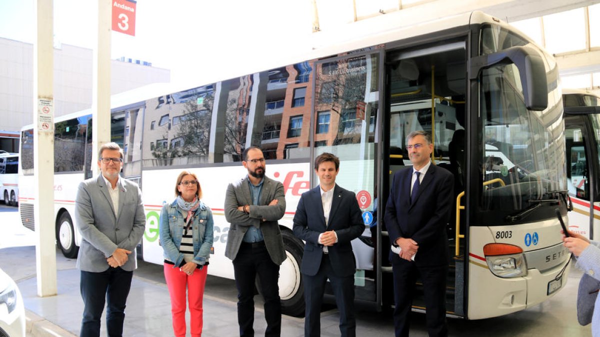 Reforcen la connexió entre Tortosa i Alcanar amb cinc noves freqüències del bus exprés.cat
