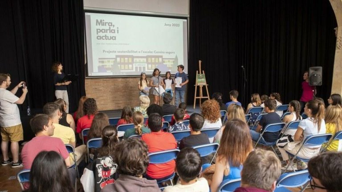 Una quinzena de centres educatius presenten els seus projectes per una Tarragona sostenible