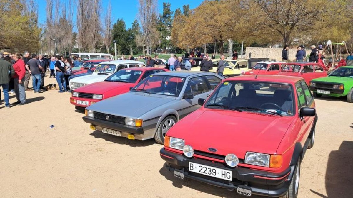 2.000 persones assisteixen a la primera Trobada de vehicles clàssics de l'Arboç