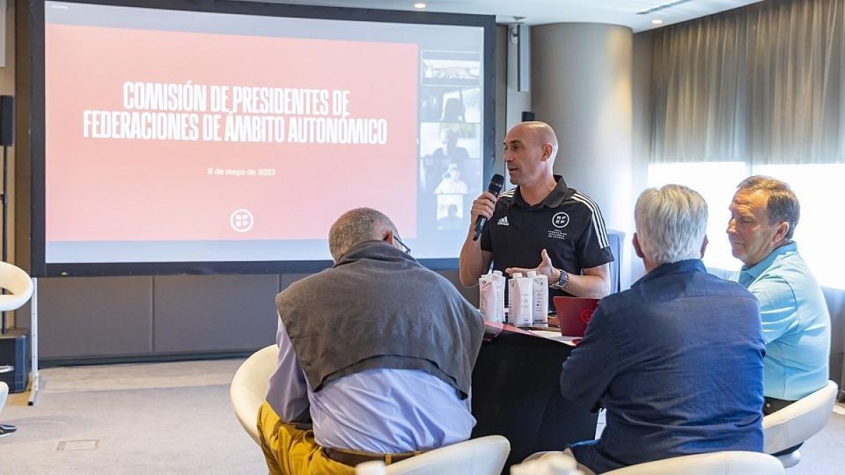 Arriba el control econòmic a Primera RFEF