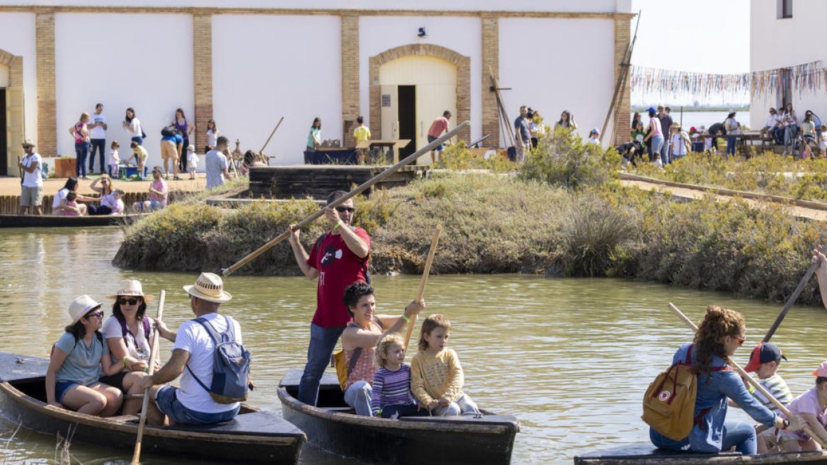 Más de 1.800 personas, en la gran fiesta familiar del Delta del Ebre
