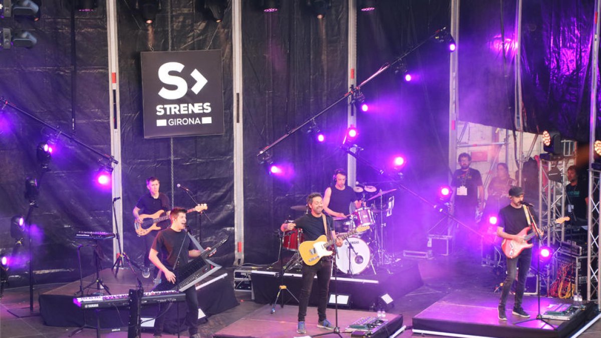 Els Amics de les Arts presenten el seu nou disc 'Allà on Volia'