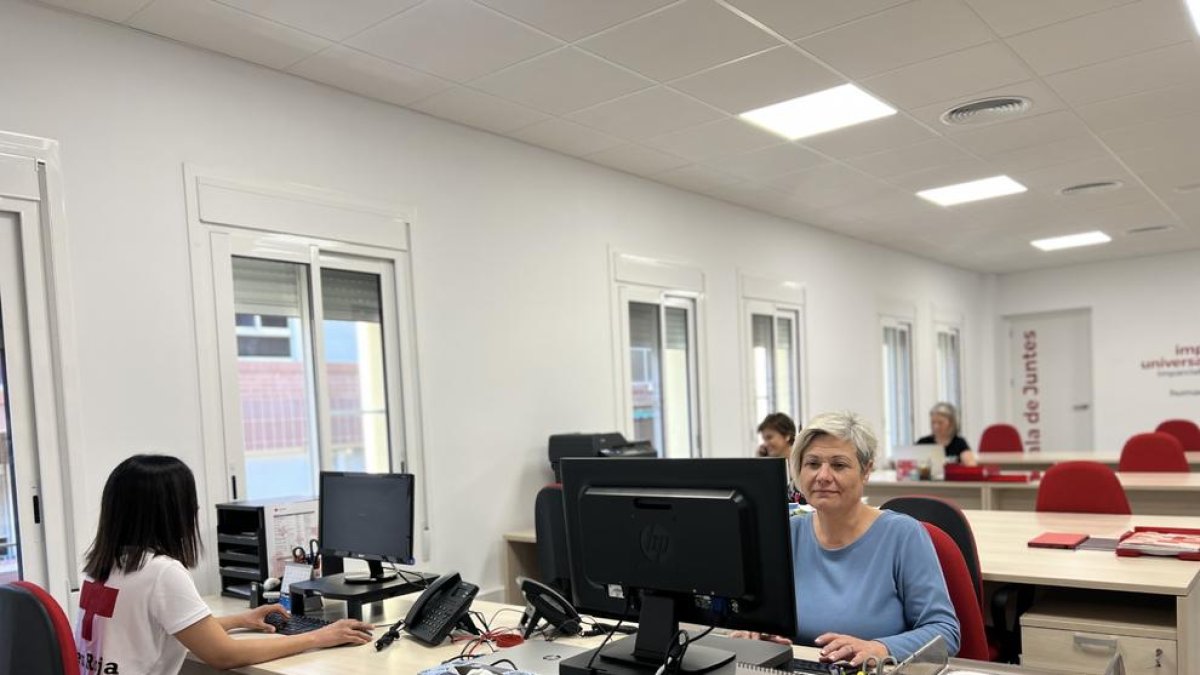 Cruz Roja atiende a cerca de 3.400 personas en Tortosa durante el 2022