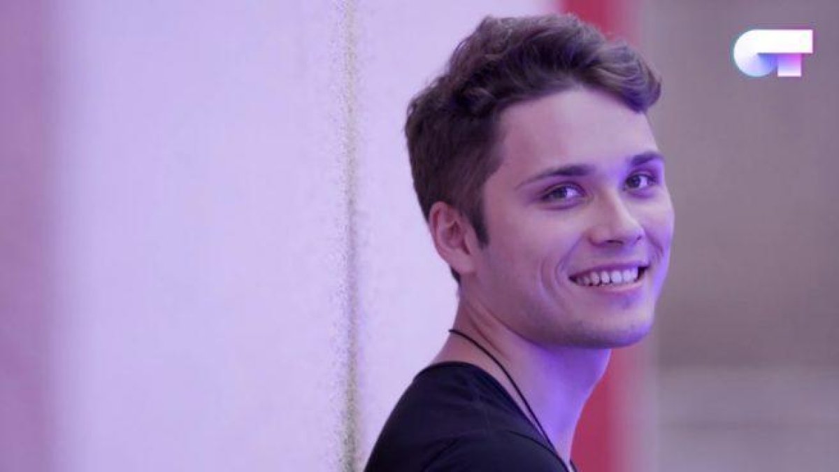 Descubren a un concursante de OT 2018 tocando en el metro de Madrid