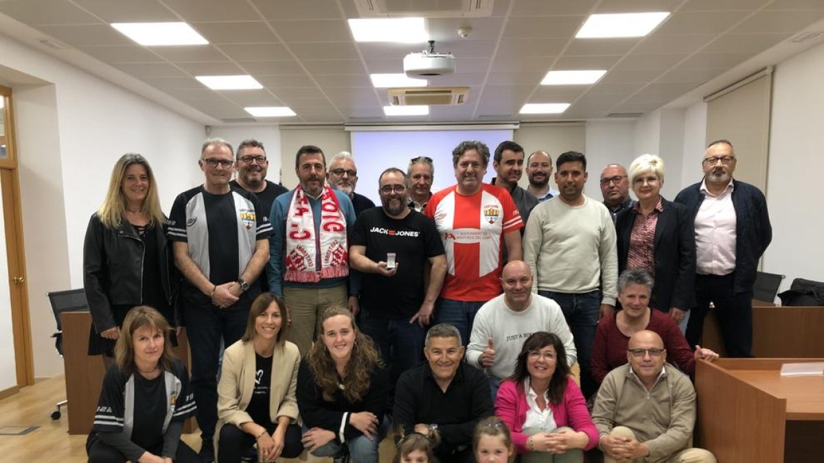 El pleno del Ayuntamiento distingue con el Galardón de Honor al Club Atlètic Mont-roig