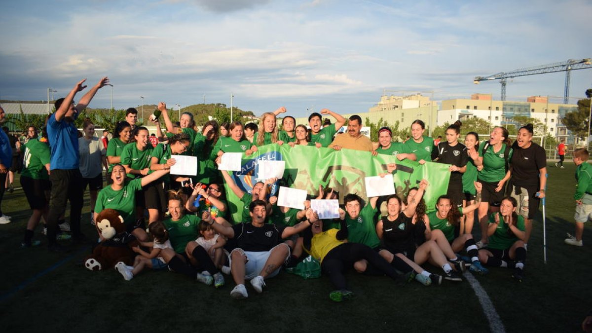 L'Escola Futbol Base Calafell assoleix l'ascens