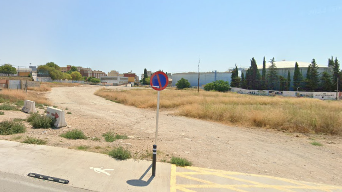 El Ayuntamiento de Tarragona creará dos caminos en el solar de acceso a la Escuela Joan XXIII