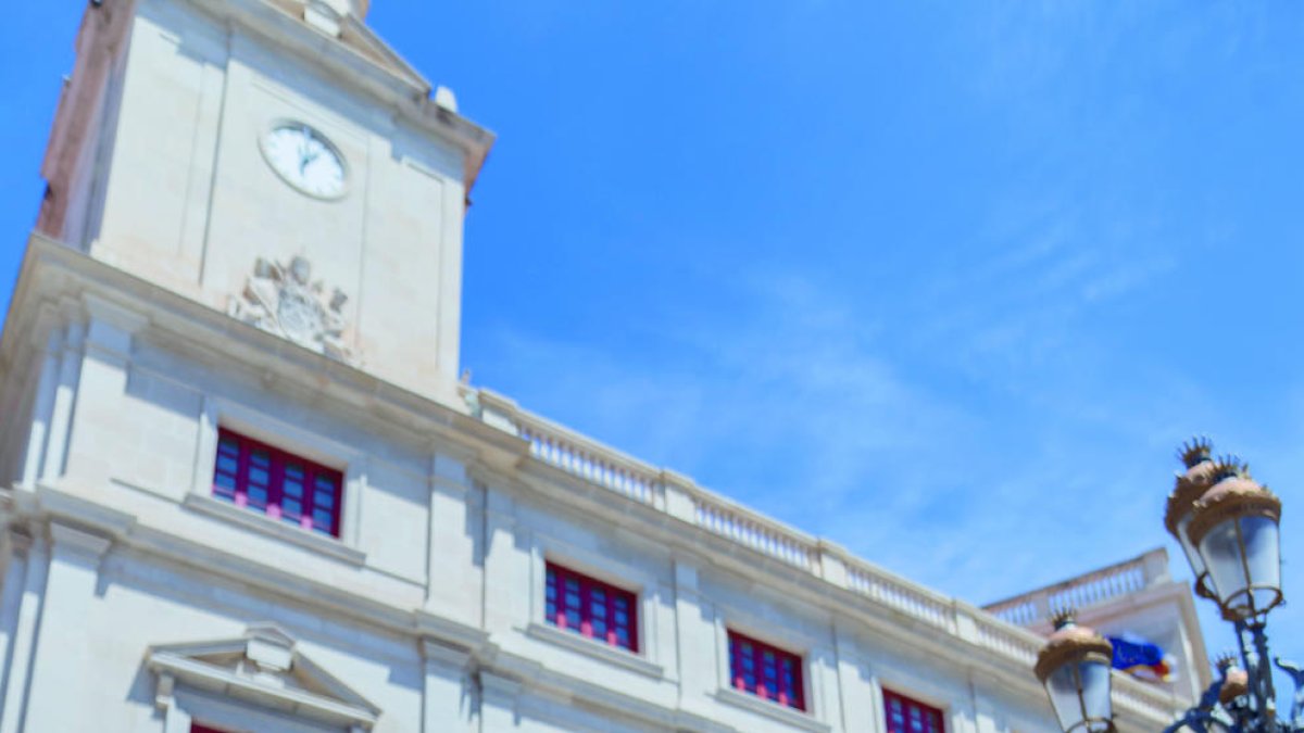 «El alcalde de Reus no tiene que estar en el despacho, en la plaza es donde se vive»