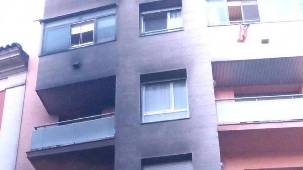 Incendi a un pàrking subterrani de Valls