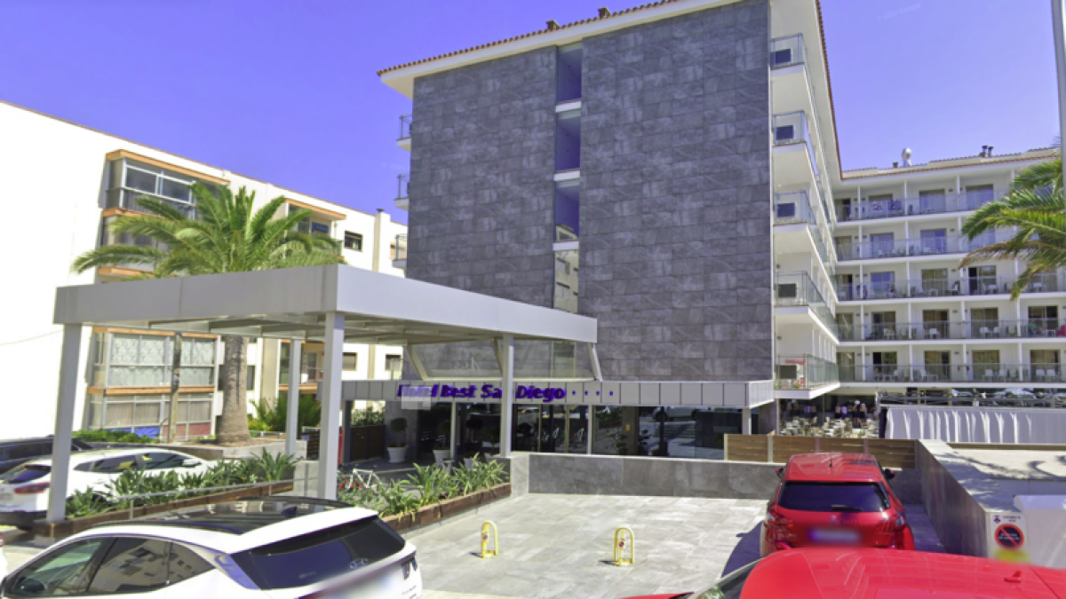 Un incendi en un hotel de Salou obliga a evacuar 650 persones