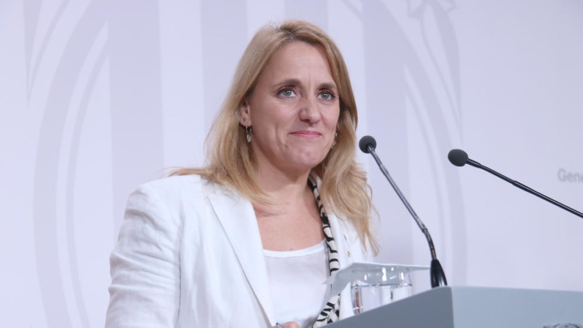 La Generalitat desplegará cajeros automáticos y oficinas bancarias móviles en 503 municipios