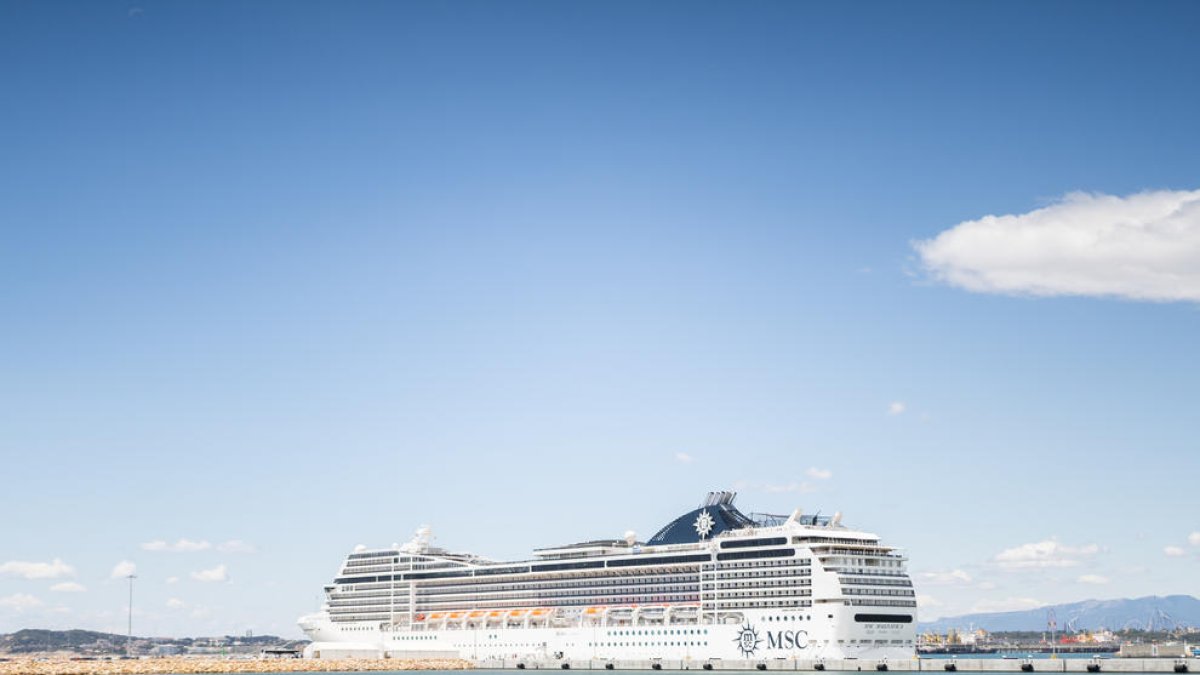 El crucero MSC Magnifica se estrena en la ciudad de Tarragona