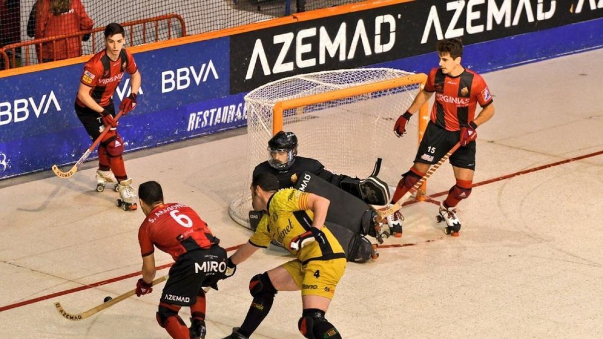 El Reus Deportiu tropieza contra el Noia y se condena a remontar la serie (4-5)