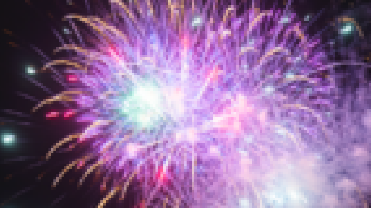 Santa Chiara il·lumina el cel amb un espectacle innovador de llum i color