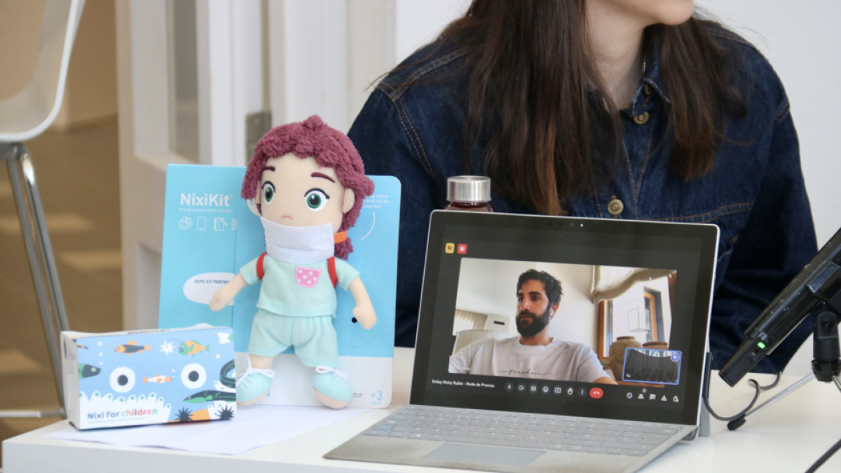 Constatan que la realidad virtual rebaja la ansiedad y el miedo de los niños con cáncer ante la radioterapia