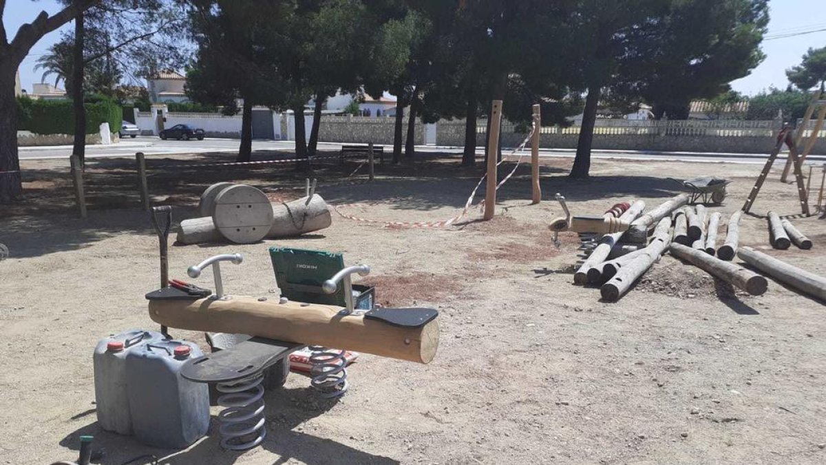 Empiezan las obras en la plaza de la Sardana de Miami Platja