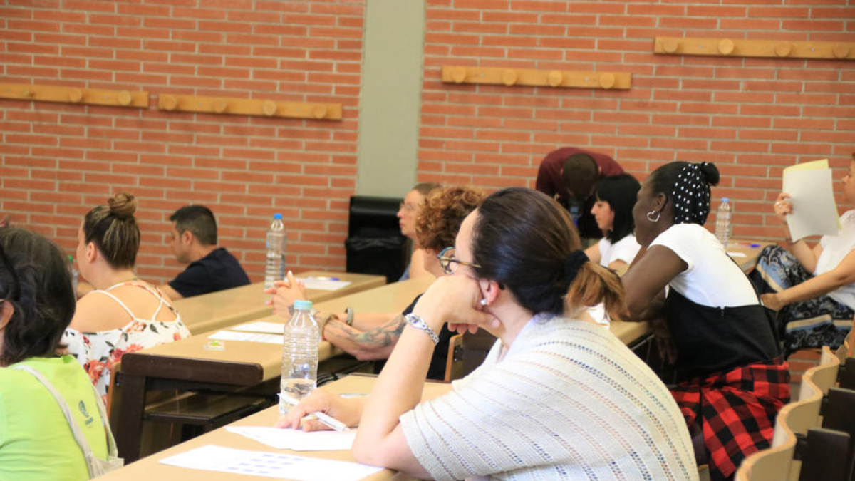 Cerca de 1.100 tarraconenses a examen en la segunda jornada de oposiciones para ser funcionario