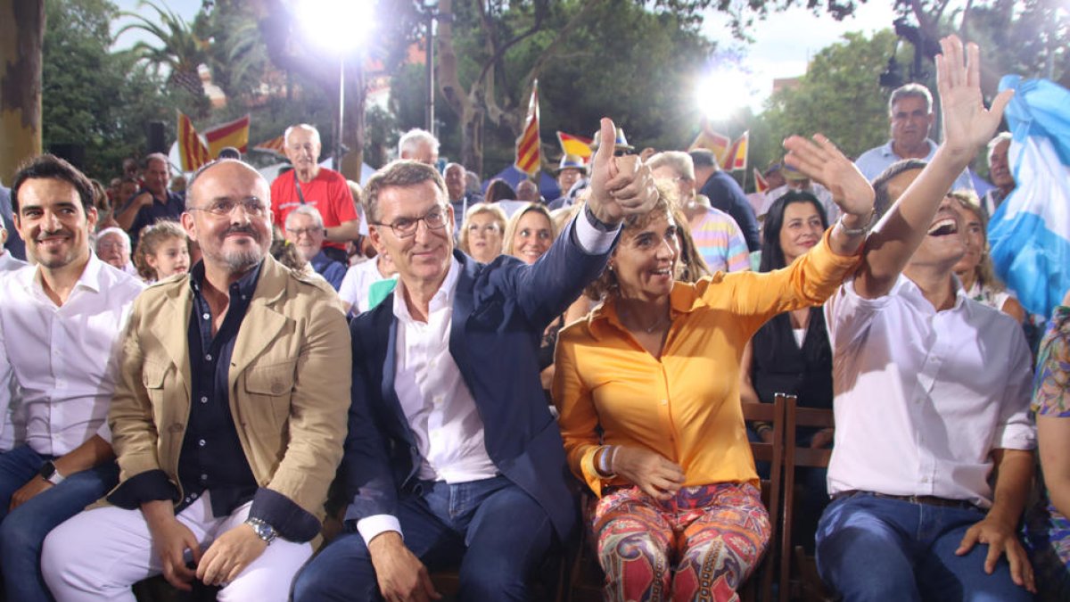 El PP guanyaria amb claredat el 23-J i podria sumar majoria absoluta amb Vox, segons un sondeig de La Vanguardia