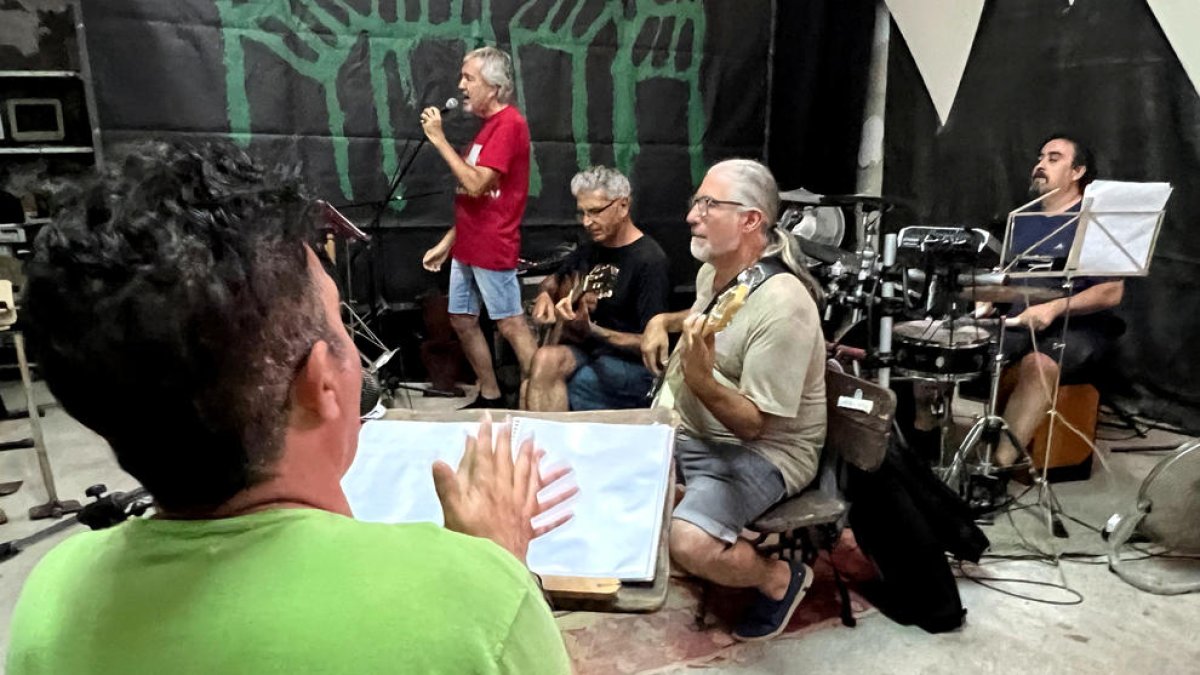 El grup ebrenc, Els Quicos, publica 'Ilercavònia', un disc ple «d'himnes» que fa un tram més del seu exitós «viatge als orígens»