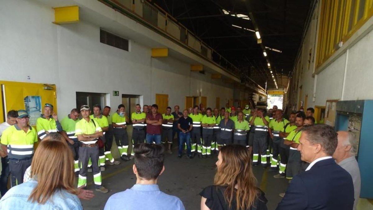 Guaita empieza en las Brigadas una ronda de visitas a los servicios municipales