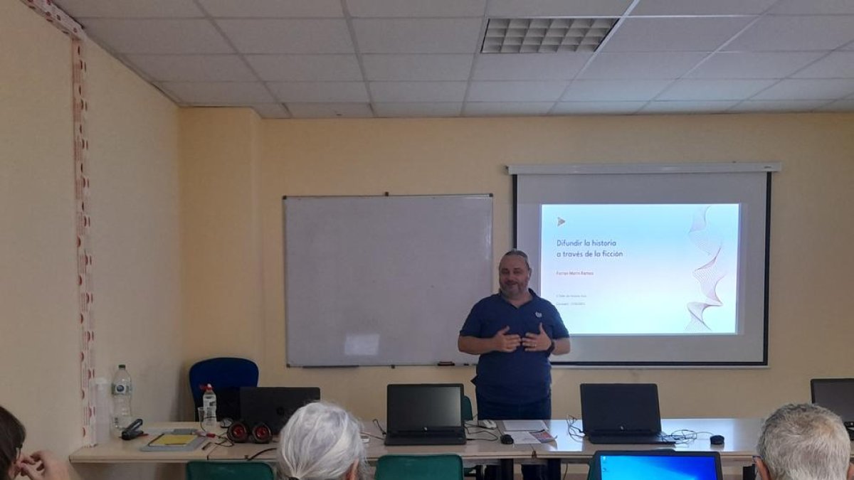 Una xerrada sobre la ficció com a eina per explicar la història tanca el II Taller d'Història local a Constantí