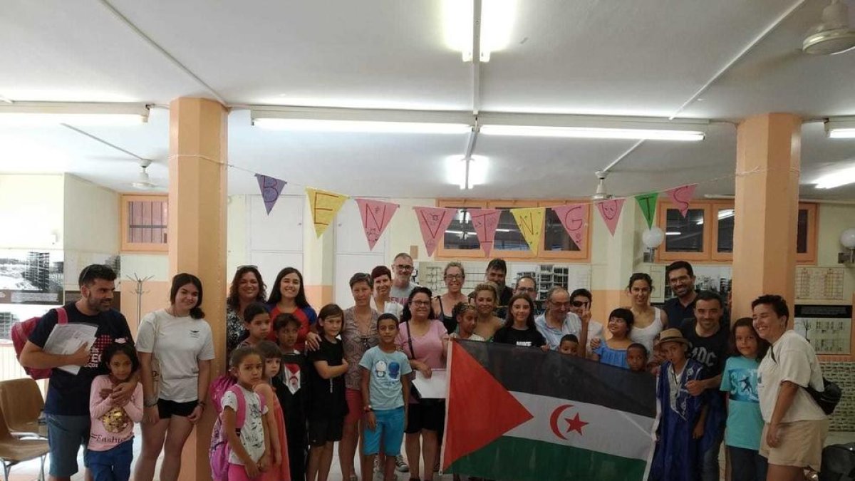 Reus da la bienvenida a los niños saharauís que han venido al Camp de Tarragona