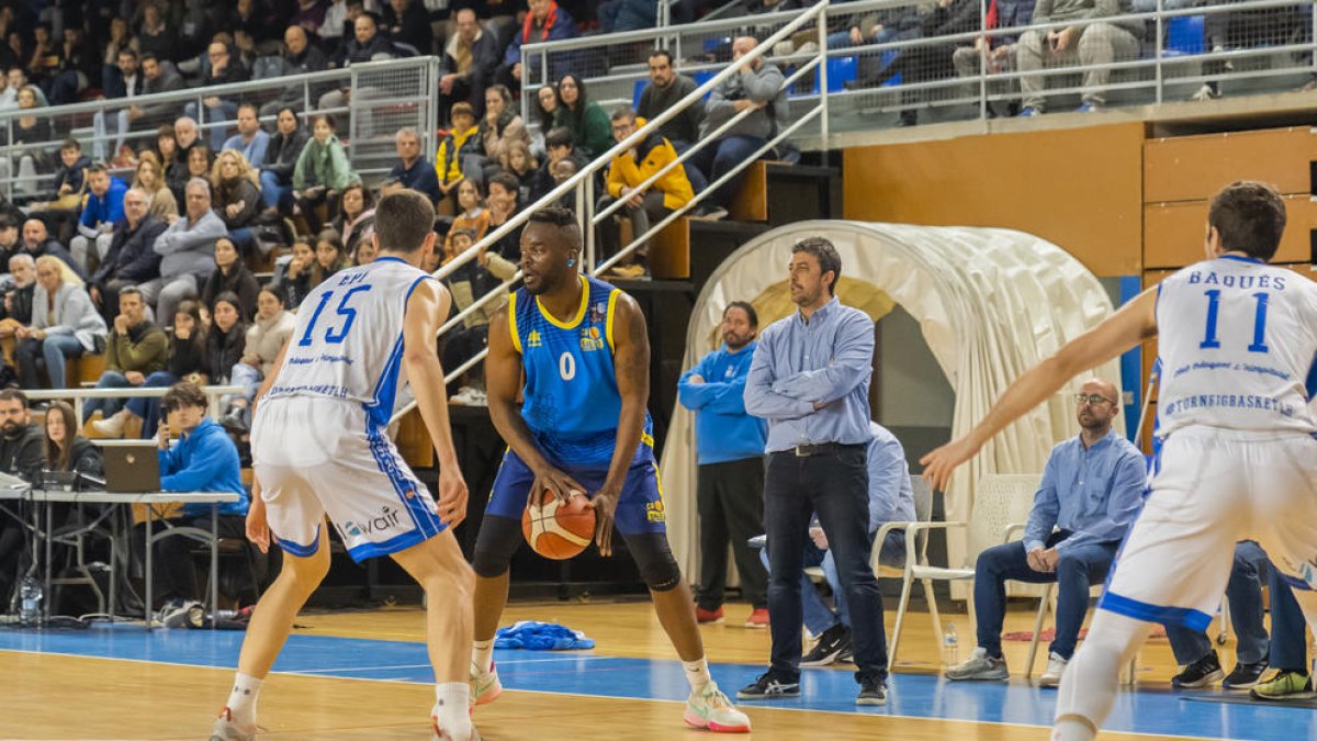 El CB Valls se mueve para formar un equipo lleno de jugadores contrastados