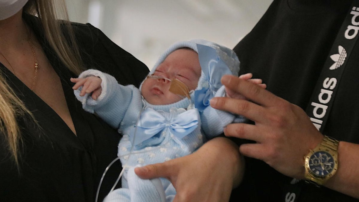 Nace en Cataluña un bebé, hijo de la primera mujer trasplantada de útero en el Estado