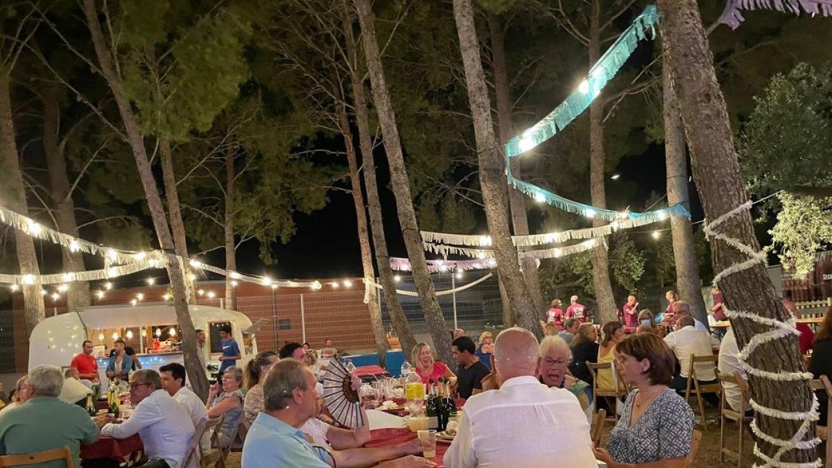 Las fiestas de barrio llegan a Mare Molas, el Carme y la urbanización El Pinar