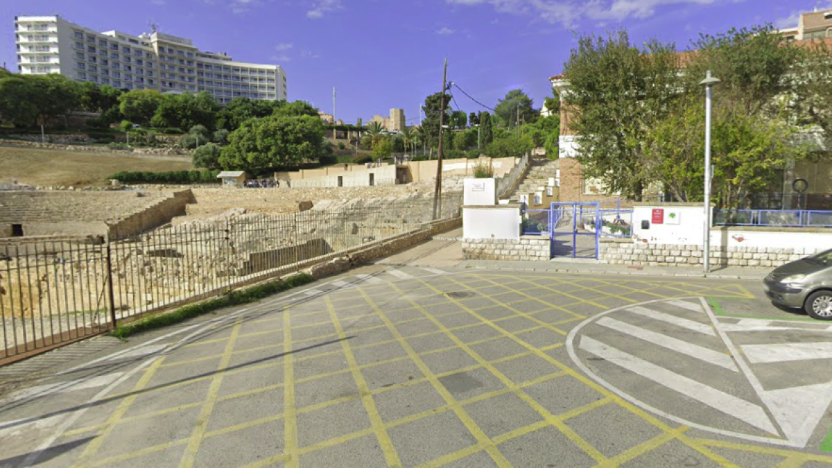 Inicien els tràmits per canviar de nom la plaça Arce Ochotorena per Montserrat Bertran