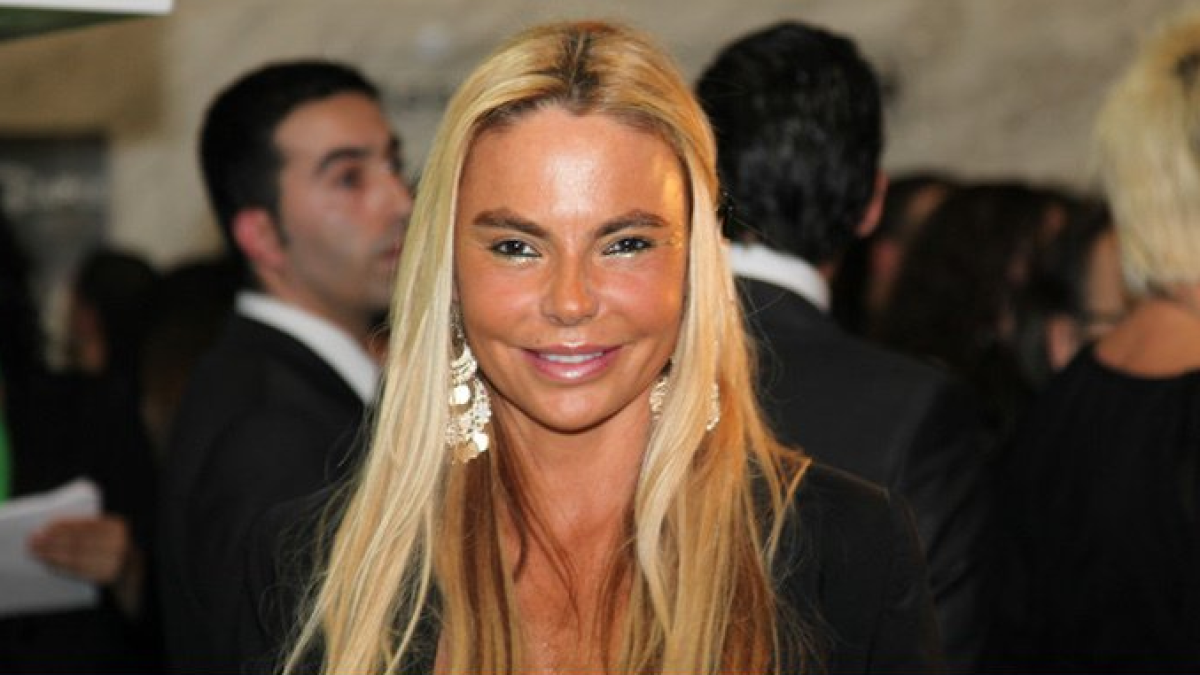 Leticia Sabater, rescatada por un tractor antes de caer por un precipicio con su coche