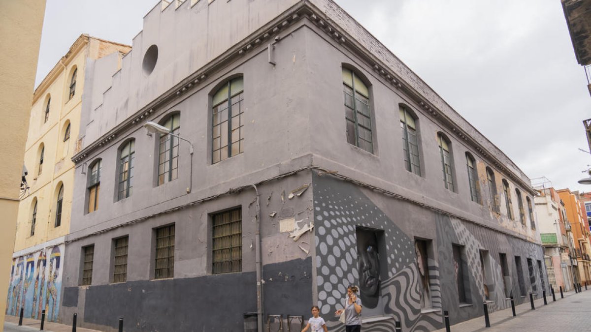 Disset empreses opten a redactar el projecte per a la nova Escola d'Oficis de Reus