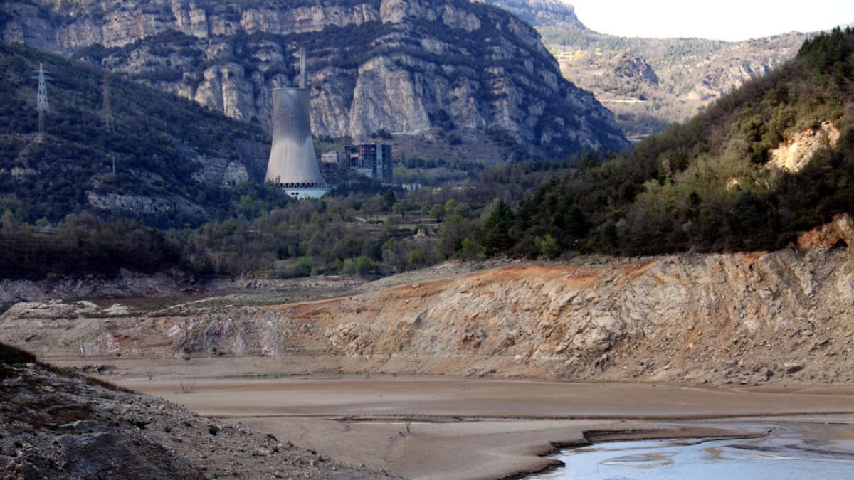 El govern espanyol demana al català que reformi la llei de la sequera si no vol que la porti al TC