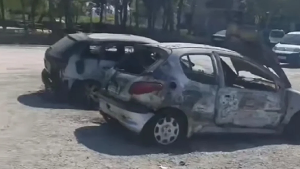 Cremen diversos cotxes en diferents punts de Bonavista