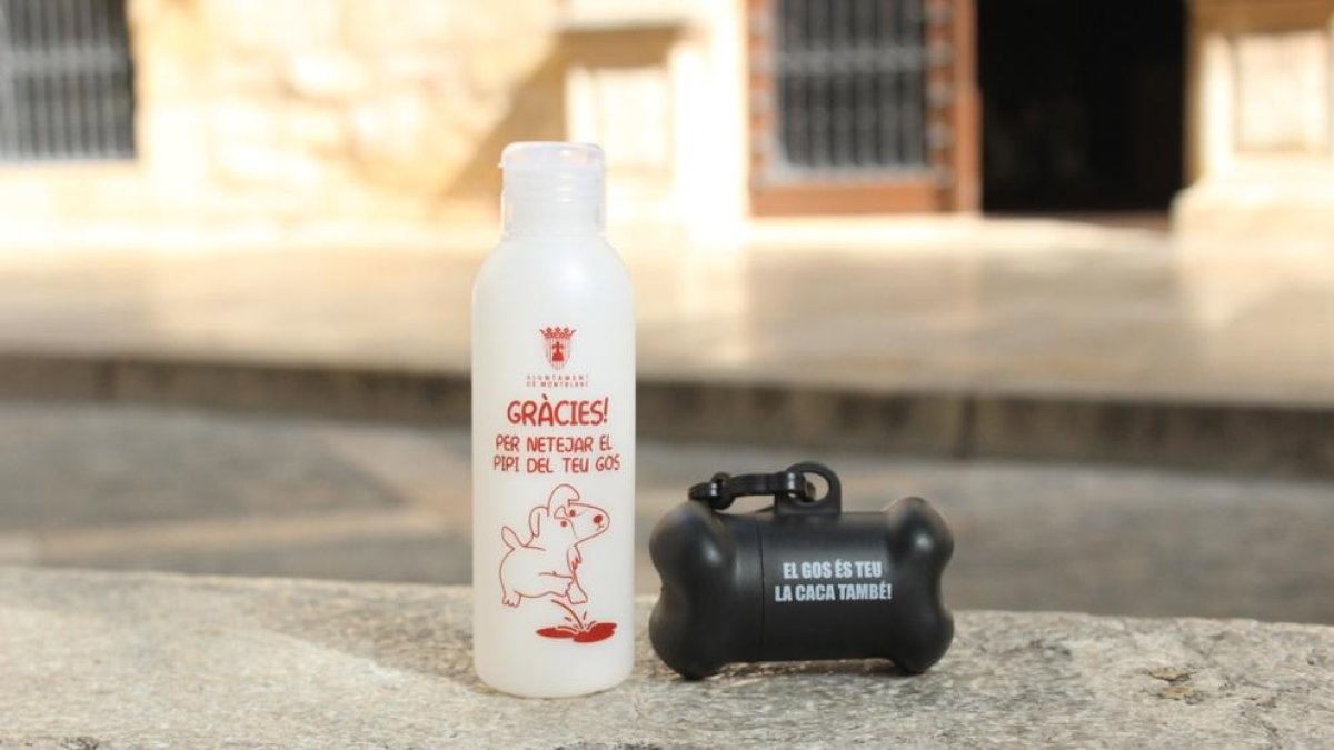 Montblanc inicia una campanya per sensibilitzar sobre la recollida de les femtes de gos