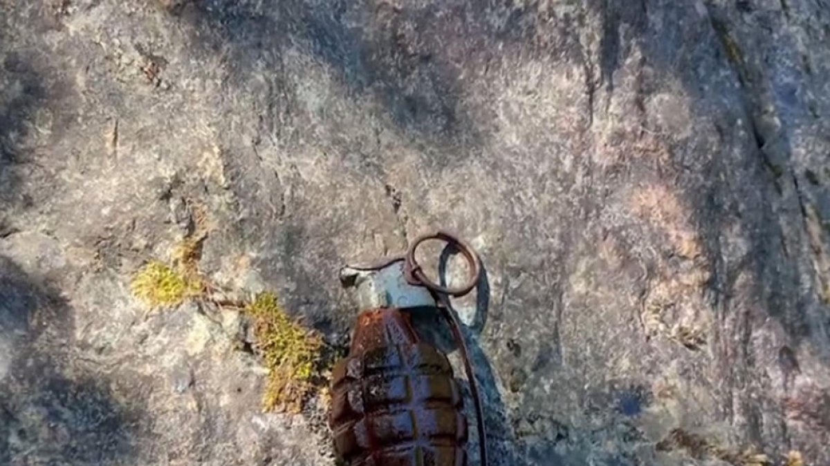 Lleida: Un banyista troba una granada de la Guerra Civil al riu Noguera Pallaresa