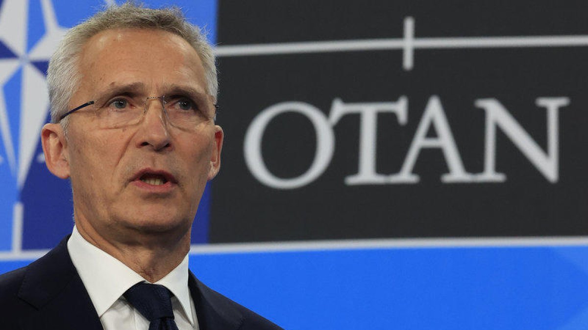 Un alt càrrec de l'OTAN rectifica després de suggerir que Ucraïna cedeixi territori a Rússia